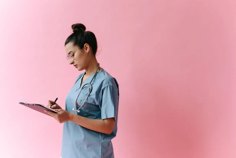Medical Assistant vs Physician Assistant: U.S. Roles